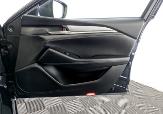 Подержанный автомобиль Mazda 6 Sedan 2020 года (24 фото)