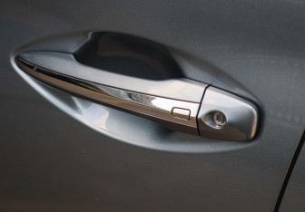 Подержанный автомобиль Infiniti Q50 2014 года (15 фото)