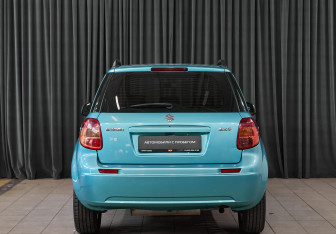 Подержанный автомобиль Suzuki SX4 Hatchback 2008 года (5 фото)