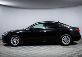 Подержанный автомобиль Audi A6 Sedan 2020 года (8 фото)