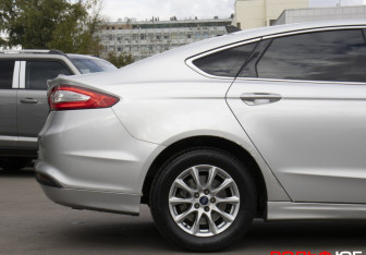 Подержанный автомобиль Ford Mondeo Sedan 2017 года (22 фото)