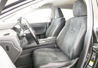 Подержанный автомобиль Lexus RX 2017 года (20 фото)