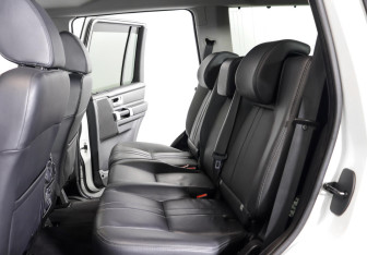 Подержанный автомобиль Land Rover Discovery 2013 года (10 фото)