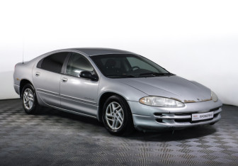 Подержанный автомобиль Dodge Intrepid 2000 года (3 фото)