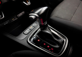 Подержанный автомобиль Kia Rio Hatchback 2021 года (27 фото)