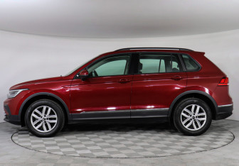 Подержанный автомобиль Volkswagen Tiguan 2021 года (8 фото)