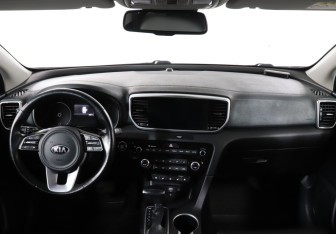 Подержанный автомобиль Kia Sportage 2021 года (12 фото)