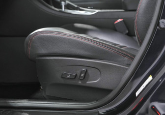 Подержанный автомобиль DongFeng AX7 2018 года (11 фото)