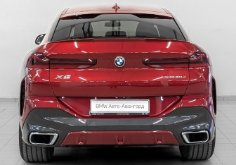 Подержанный автомобиль BMW X6 2020 года (6 фото)