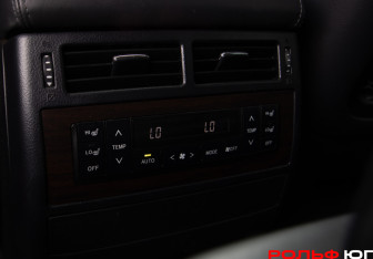 Подержанный автомобиль Toyota Land Cruiser Suv 2021 года (22 фото)