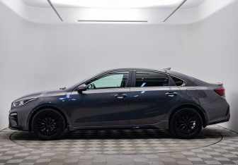 Подержанный автомобиль Kia Cerato Sedan 2021 года (8 фото)
