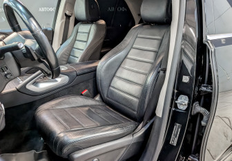 Подержанный автомобиль Mercedes-Benz GLE 2019 года (20 фото)