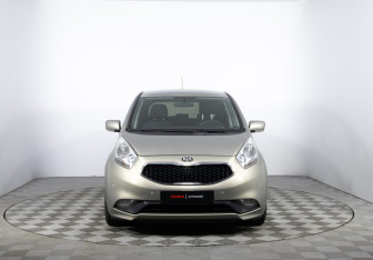 Подержанный автомобиль Kia Venga 2016 года (2 фото)