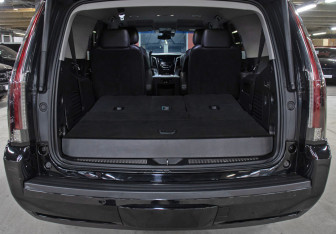 Подержанный автомобиль Cadillac Escalade Suv 2019 года (10 фото)