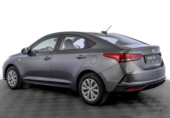 Подержанный автомобиль Hyundai Solaris Sedan 2021 года (7 фото)