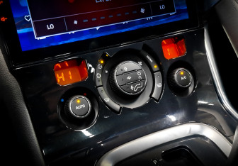 Подержанный автомобиль Peugeot 3008 2012 года (28 фото)