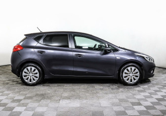 Подержанный автомобиль Kia Ceed Hatchback 2014 года (4 фото)