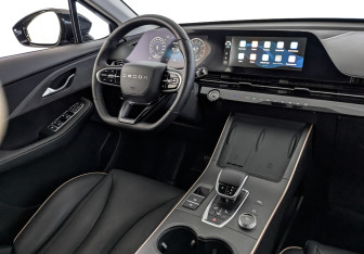 Подержанный автомобиль Omoda C5 2024 года (28 фото)