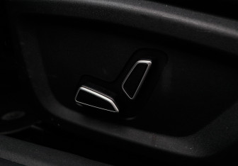 Подержанный автомобиль Changan UNI-V 2023 года (13 фото)