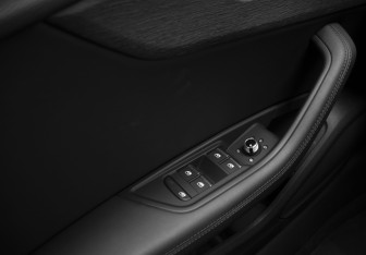 Подержанный автомобиль Audi A5 Liftback 2023 года (15 фото)