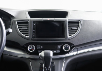 Подержанный автомобиль Honda CR-V 2016 года (8 фото)