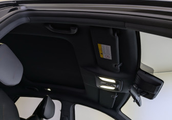 Подержанный автомобиль Changan UNI-V 2023 года (23 фото)