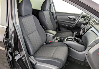 Подержанный автомобиль Nissan Qashqai 2014 года (23 фото)