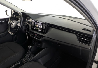 Подержанный автомобиль Skoda Rapid Liftback 2021 года (19 фото)