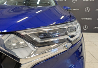 Подержанный автомобиль Hongqi HS5 2024 года (11 фото)