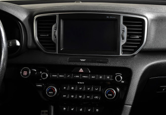 Подержанный автомобиль Kia Sportage 2016 года (14 фото)