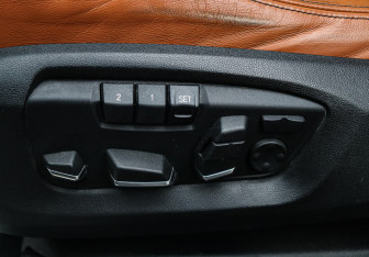 Подержанный автомобиль BMW X5 M 2015 года (20 фото)