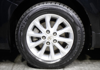 Подержанный автомобиль Toyota Camry Sedan 2014 года (24 фото)