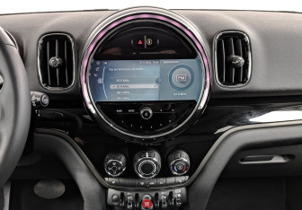 Подержанный автомобиль MINI Countryman 2021 года (17 фото)