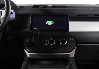 Подержанный автомобиль Land Rover Defender Suv 2021 года (14 фото)