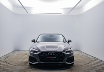 Подержанный автомобиль Audi A5 Liftback 2020 года (2 фото)