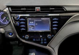 Подержанный автомобиль Toyota Camry Sedan 2018 года (17 фото)