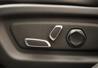 Подержанный автомобиль Changan UNI-K 2023 года (23 фото)