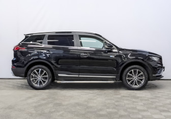 Подержанный автомобиль Geely Atlas Pro 2023 года (4 фото)