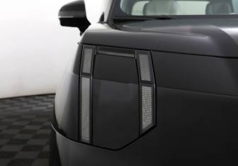 Подержанный автомобиль Zeekr 009 2023 года (32 фото)