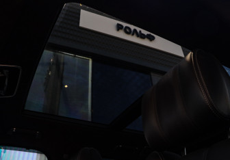 Подержанный автомобиль Land Rover Range Rover 2014 года (20 фото)