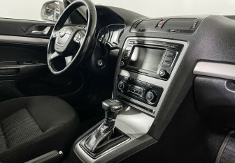 Подержанный автомобиль Skoda Octavia Wagon 2013 года (5 фото)