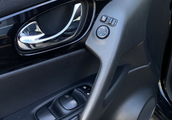 Подержанный автомобиль Nissan Qashqai 2018 года (20 фото)