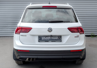 Подержанный автомобиль Volkswagen Tiguan 2017 года (5 фото)