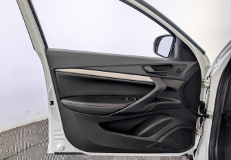 Подержанный автомобиль LADA (ВАЗ) Vesta Sedan 2023 года (19 фото)