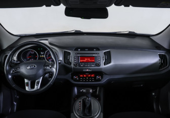 Подержанный автомобиль Kia Sportage 2014 года (17 фото)