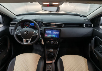 Подержанный автомобиль Renault Duster 2021 года (11 фото)