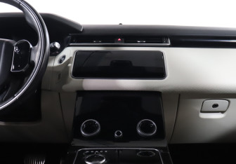Подержанный автомобиль Land Rover Range Rover Velar 2018 года (14 фото)