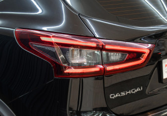 Подержанный автомобиль Nissan Qashqai 2020 года (18 фото)