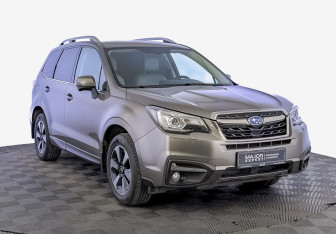 Подержанный автомобиль Subaru Forester Suv 2017 года (3 фото)