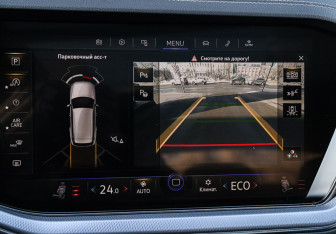 Подержанный автомобиль Volkswagen Touareg 2019 года (26 фото)